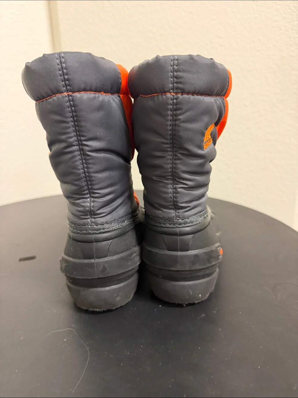 Sorel Kids Orange and Black Winter Snow Boots size 12